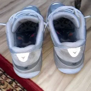 New Balance | Shoes | Used Theres A Little Hole In The Front  display picture 1